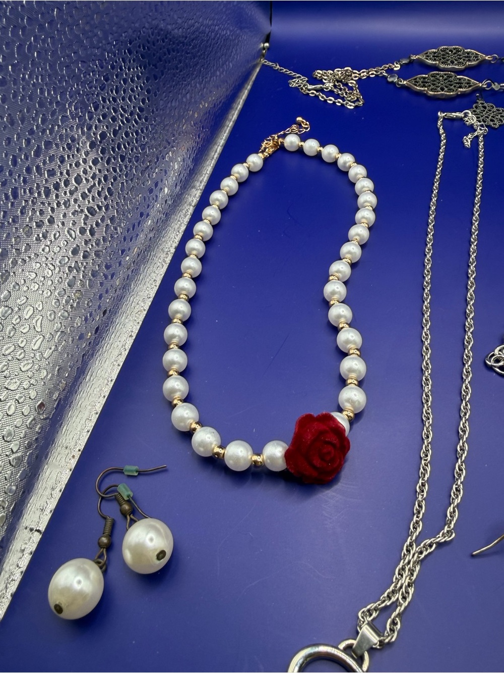 11 piece Necklace and Earrings Bundle - Picture 2 of 6